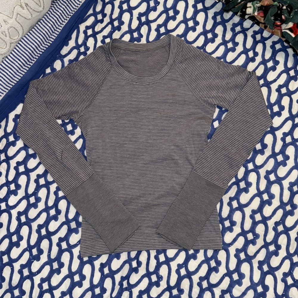 Lululemon striped swiftly tech long sleeved race length